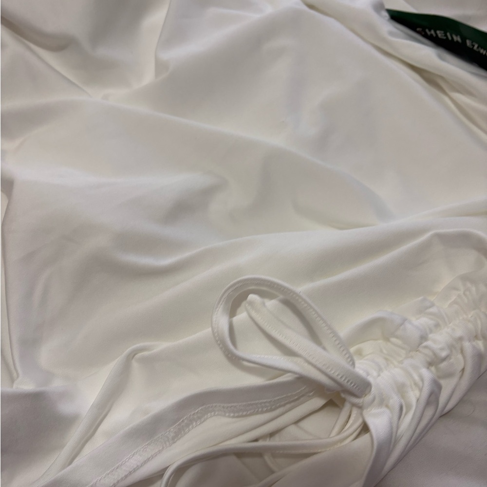 SHEIN White short with cool side ties